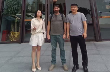 robotlu pencere temizleyicisi