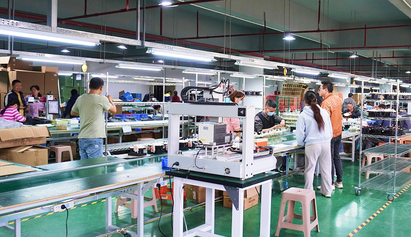 Akülü Robotik Havuz Temizleyici