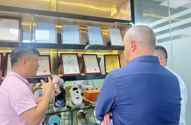 robot pencere temizleyicisi üreticisi