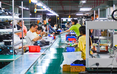 Robotik Havuz Temizleyici &Uuml;reticisi