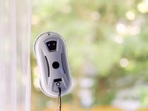 Yüksek Pencereler İçin En İyi Pencere Temizleme Robotu: 2026 Güvenlik Kılavuzu